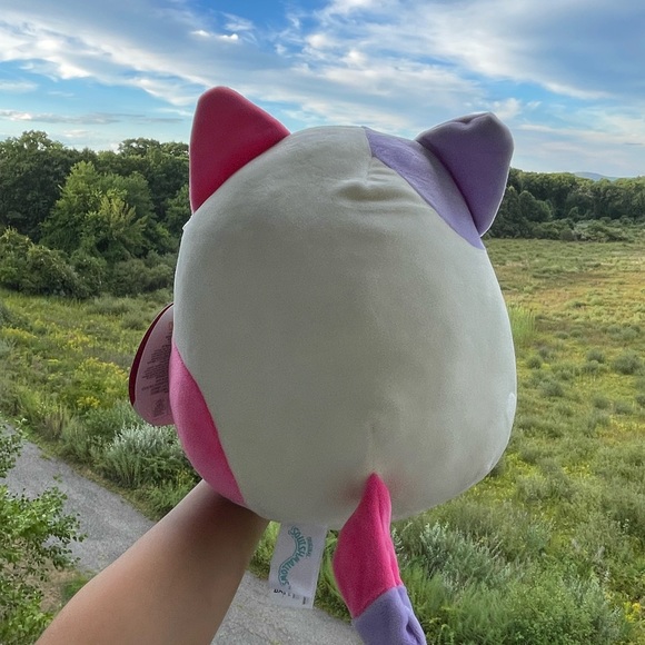 Tiffany The Cat- *Limited Edition* Squishmallow 8” - Picture 2 of 4